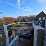 Grosszuegiges Mit Eigenem Bad *
