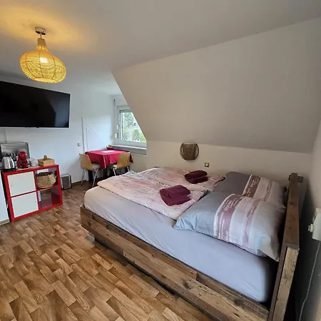 Grosszuegiges Mit Eigenem Bad *